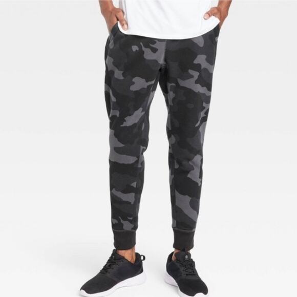 - NWT All In Motion Camo Jogger plus XXL - Picture 1 of 10